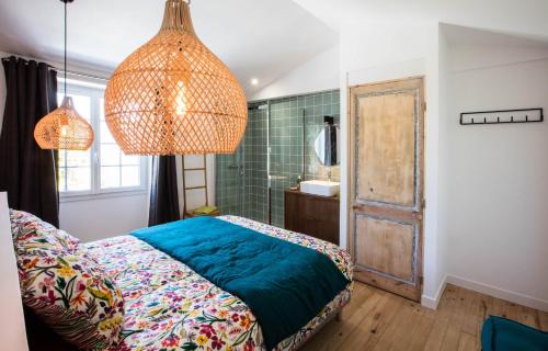 La Rochelle Apartment | Les Apparts de Charly-Superbe duplex dans un hotel particulier, parking privé gratuit