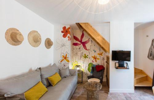 La Rochelle Apartment | Les Apparts de Charly-Superbe duplex dans un hotel particulier, parking privé gratuit