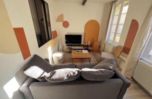 Villeneuve-les-Avignon Apartment | LES ARCHES - BELLE DECORATION - WIFI - AC CLiM