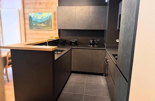 Meribel-Mottaret Apartment | Les Chalets C Les Marmottes - NOUVEAU : très beau 4 pièces dont 1 chambre cabine magnifiquement situé au coeur des 3 Vallées MAE-3984