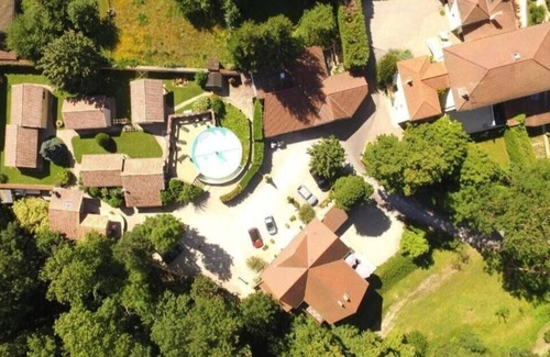 Saint-Georges-d'Esperanche House | Les Jardins du Castel Gites Annick et Jean Paul Appartement 5
