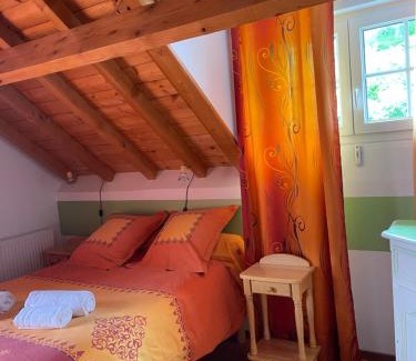 Estialescq Apartment | Les Gîtes de La Maison Bleue d'Estialescq