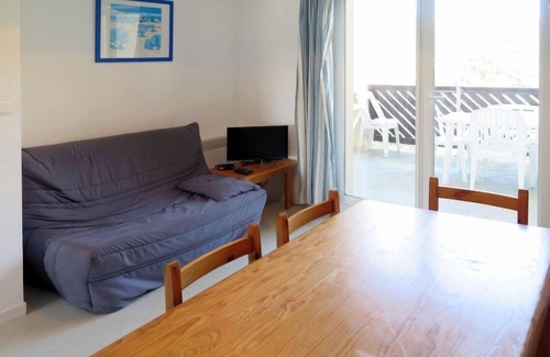 Carcans Plage Apartment | Les Hameaux de l'Océan 46T by Interhome