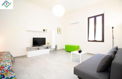 Pisa Apartment | LeS House - Apartment 2 by TuscanyWeGo