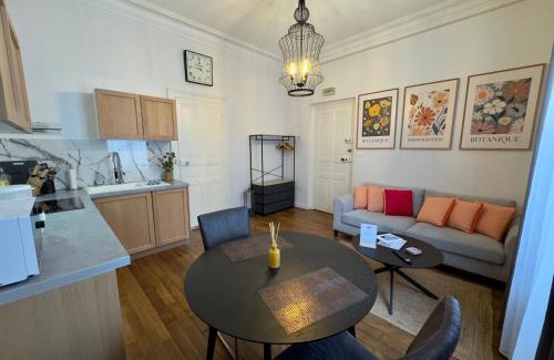 Saumur Apartment | Les Lys d'Or Appartement avec Jacuzzi