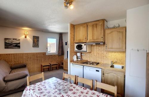 Reberty Apartment | Les Menuires : 2 pièces, 6 pers, balcon sud, wifi, animaux, parking - FR-1-178-75