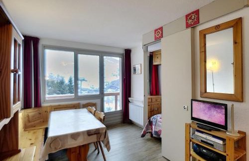 Reberty Apartment | Les Menuires: Appart 2 pièces+Coin Montagne, 5 pers, Ski aux pieds, Balcon, Ascenseur - FR-1-178-116
