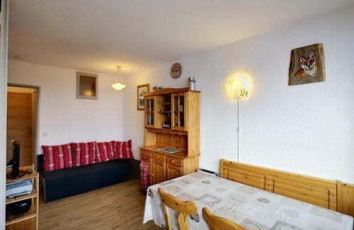 Reberty Apartment | Les Menuires: Appart 2 pièces+Coin Montagne, 5 pers, Ski aux pieds, Balcon, Ascenseur - FR-1-178-116