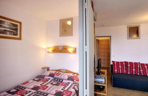 Reberty Apartment | Les Menuires: Appart 2 pièces+Coin Montagne, 5 pers, Ski aux pieds, Balcon, Ascenseur - FR-1-178-116