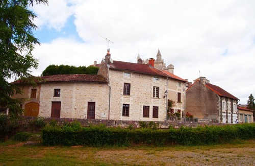 Valdivienne House | Les Nénufars de la Chalette - Superbe maison de campagne