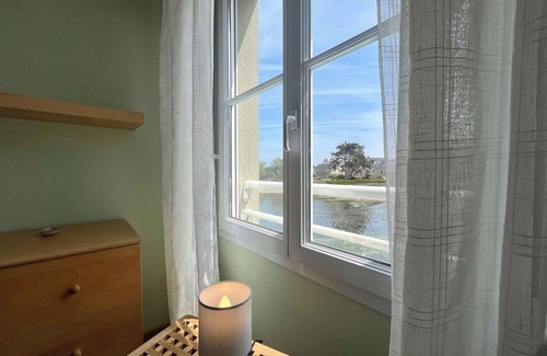 Barfleur House | Les pieds dans l eau Home - Waterfront Stay
