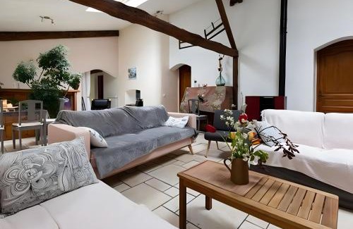 L'Epine House | Les Planious