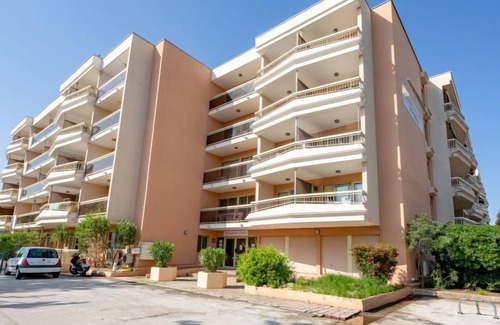 Sainte-Maxime City Centre Apartment | Les Platanes by Interhome