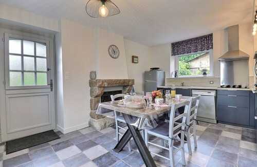 Marcille-Raoul House | Les Pots Bleus - Marcille Raoul