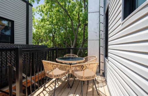 Mile End Apartment | Les Residences Saint Laurent- Parc Mont Royal
