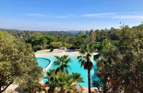 Les Restanques Apartment | Les Restanques vue mer Bastide rez jardin 3021