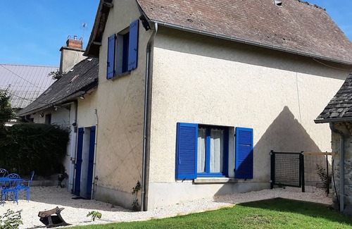 Saint-Bonnet-l'Enfantier Apartment | Les Sabots D'angélina Appartement de Charme au Cœur de la Campagne Corrézienne