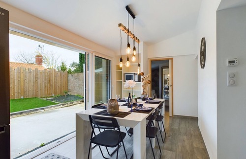 Olonne-sur-Mer Ski Chalet | Les Sables d'Olonne, house with garden for 6