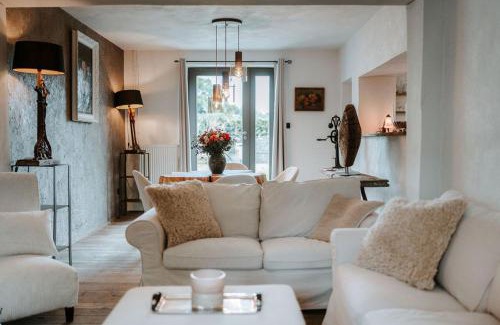 Bohon House | Les Soeurettes