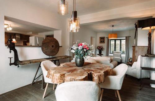 Bohon House | Les Soeurettes