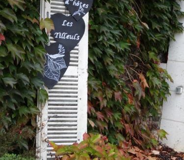 La Rochefoucauld Bed & Breakfast | Les Tilleuls - Chambres d'hôtes - La Rochefoucauld