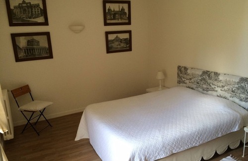 Donnazac Bed & Breakfast | Les Vents Bleus Gîte Raisin