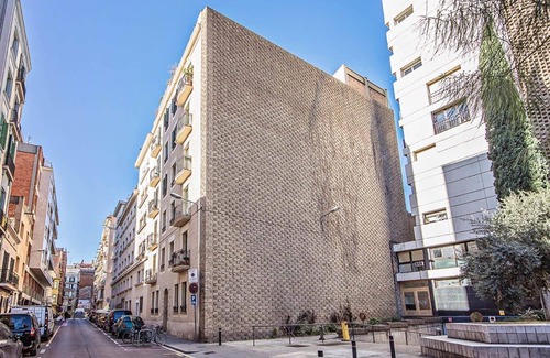Gracia Apartment | Lesseps - Two Bedroom Apartment, Sleeps 4