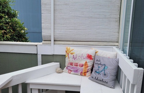 Leucadia Cottage | Leucadia Charming Beach Cottage 2 blocks to beach. Private yard & outdoor shower