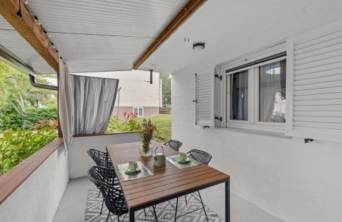 Brulo Apartment | Liam
