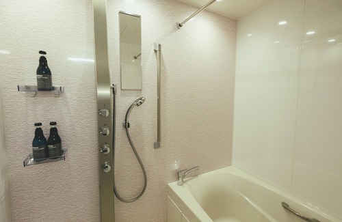 Chuo-ku House | Liberated Hotel Haruyoshi Kaichi