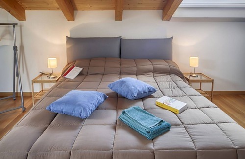 San Giovanni-Chiadino-Rozzol Apartment | Liberty on the Gulf! Private Room x3 FREE WIFI A/C