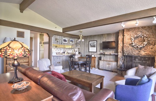 Snowmass Village Condo | Lichenhearth - CoralTree Residence Collection
