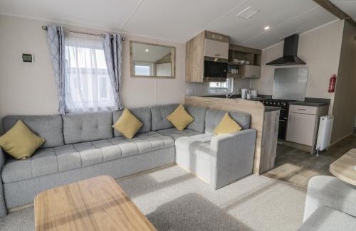 Prestatyn House | Lido Gold 205