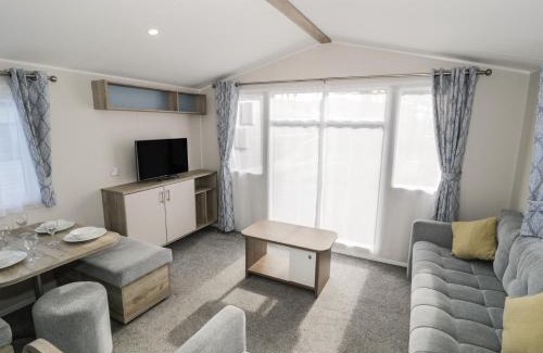 Prestatyn House | Lido Gold 205