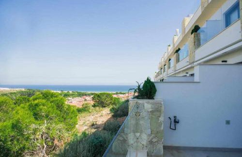 Los Arenales del Sol Apartment | Light and Modern Sea View Apartment