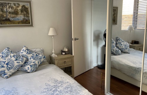 Dee Why Apartment | Light filled apartment close to the beach and transport