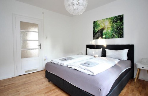 Wuerzburg Apartment | Light-flooded city apartment with balcony and garden