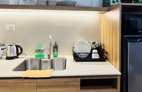 Mandurriao Apartment | Light, Fuzzy, and Cozy Studio in Iloilo City