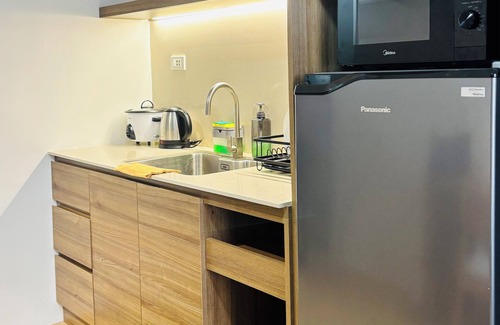 Mandurriao Apartment | Light, Fuzzy, and Cozy Studio in Iloilo City
