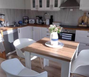 Alesund Apartment | Light home apartment Alesund with free parking