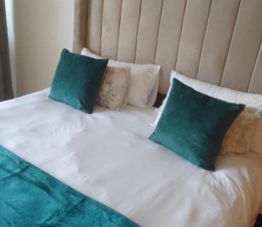 Durban North Apartment | Lighthouse Apts Balcony apartment