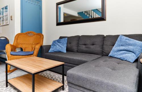 Chincoteague Apartment | Lighthouse Villa @ The Reef