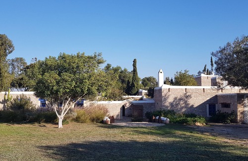 Ghazoua House | Like a hamlet overlooking the ocean - Service staff included