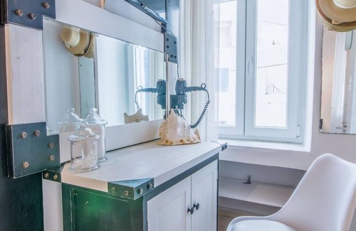 Little Venice House | Like a white seagull in the heart of Mykonos!