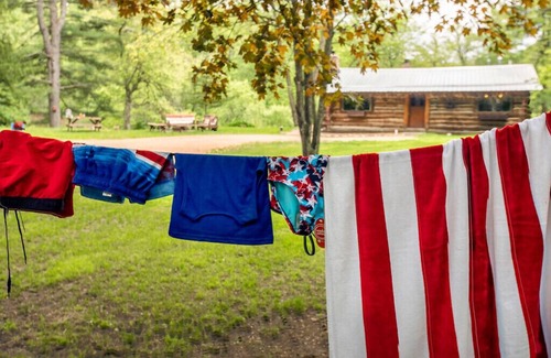 Rock Falls Cabin | Lil’ Kickback On Elk Creek (Eau Claire area)