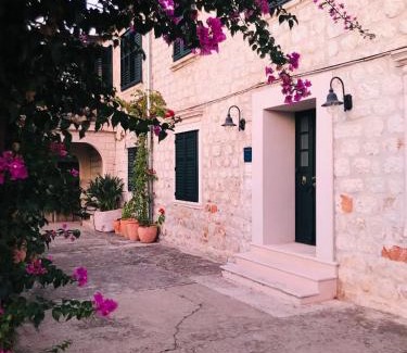 Gornji Kono Apartment | Lili Mar, 2-bedroom apartment with private parking