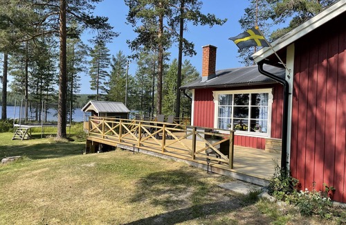 Bjurholm Cottage | Lillarmsjö-cottage, cottage with lake view.