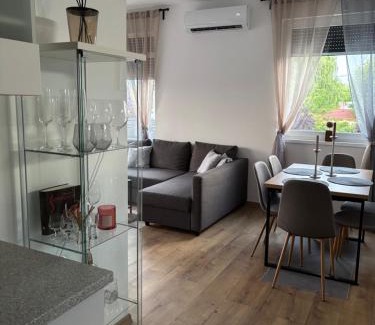 Balatonlelle Apartment | Lily Beach Apartman