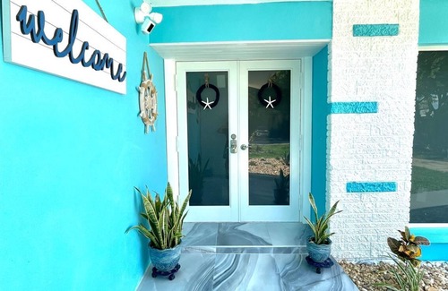 Caloosahatchee House | LILY'S BEACH HOUSE - POOL HOUSE WITH DIRECT RIVER ACCESS