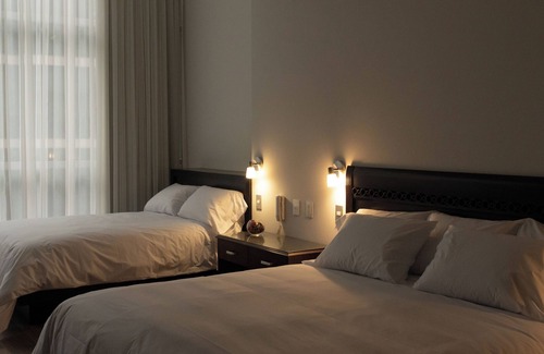 Leuro Hotel | Lima Host